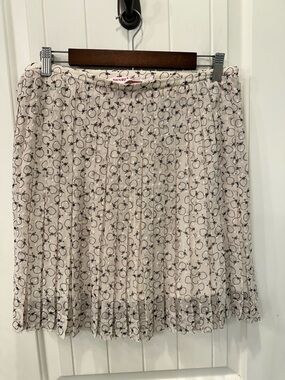 See By Chloe Off-White Pleated Clip-Dot Graphic Print Mini Skirt Size US 6 FR 38